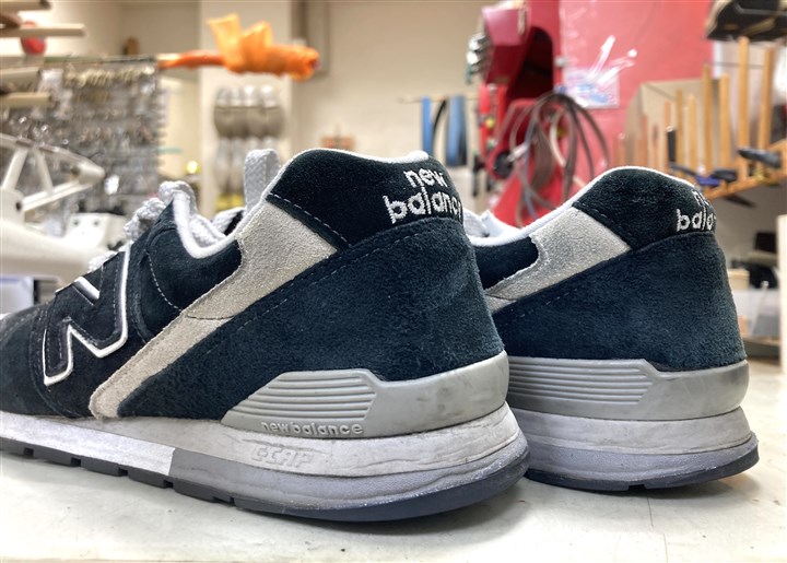 �j���[�o�����X�̃X�j�[�J�[�̃J�J�g�\�ւ��C���A5