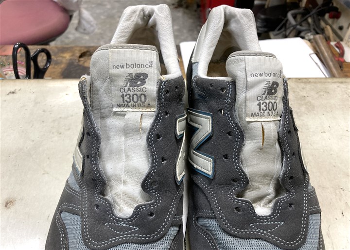 �j���[�o�����X1300�̃V���[�^�������C���A1