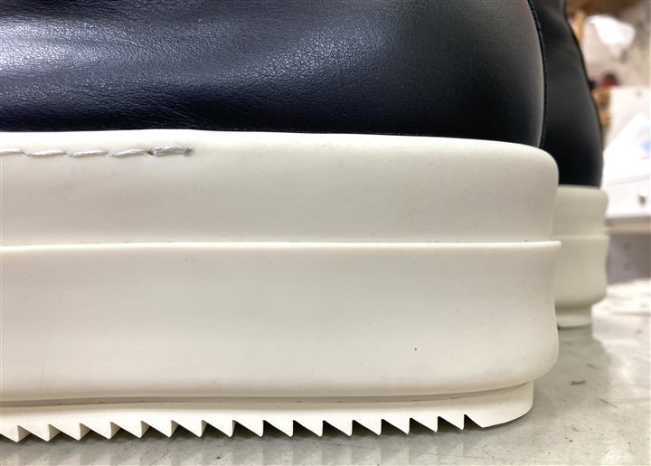 ���b�N�I�E�G���X�y�X�j�[�J�[�Y�z�̃\�[���⋭�⋭�A3