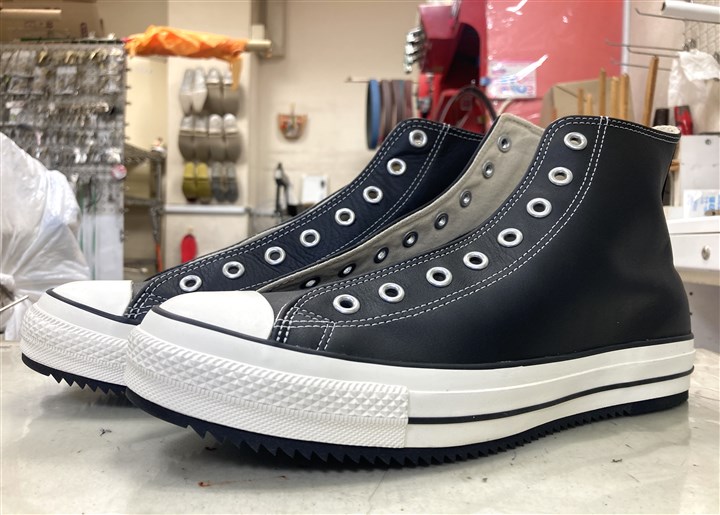 �R���o�[�X�̃X�j�[�J�[�\�[���⋭�C���A4