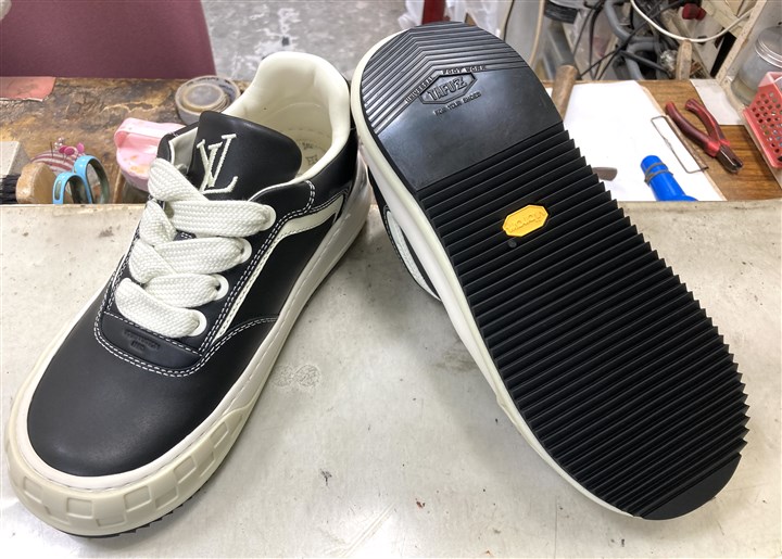 ���C���B�g���̃X�j�[�J�[�\�[���⋭�C���A1