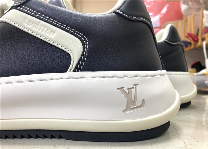 ���C���B�g���̃X�j�[�J�[�\�[���⋭�C���A3