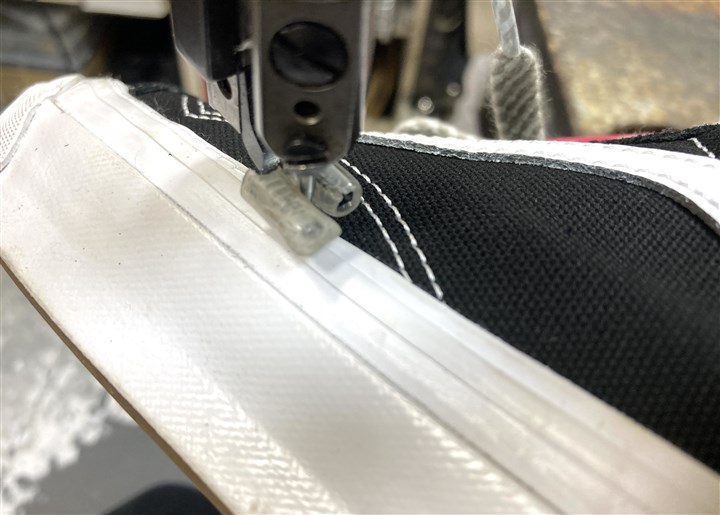 VANS�̃X�j�[�J�[�̃\�[�����ʂ̔�����h�~�X�e�b�`�C���A3