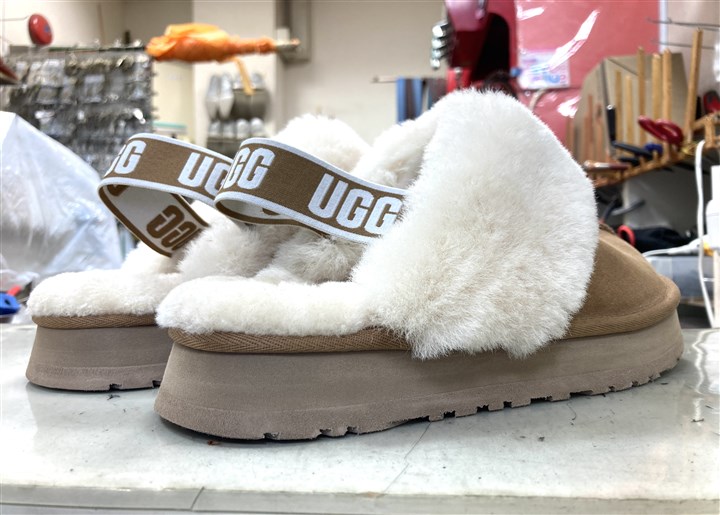 UGG�̌���u�[�c�̌���J�b�g�C���A11