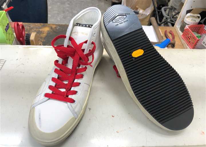 サンローランのスニーカーソール補強、1