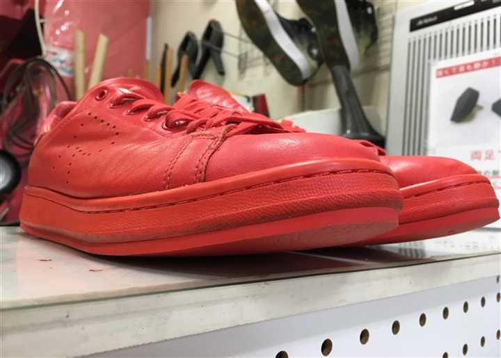 ���b�h�X�^���E�X�~�X�ɐԂ��S���ŕ⋭�A6