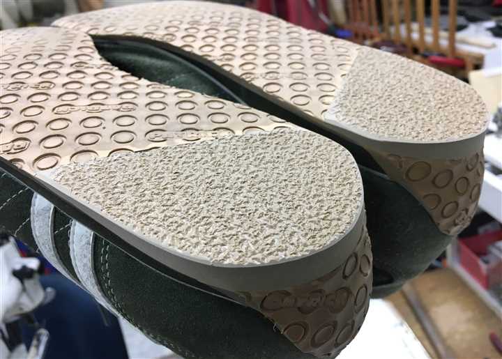 �J�J�g�̂��茸�����p�g���b�N���C�����Ē������A3