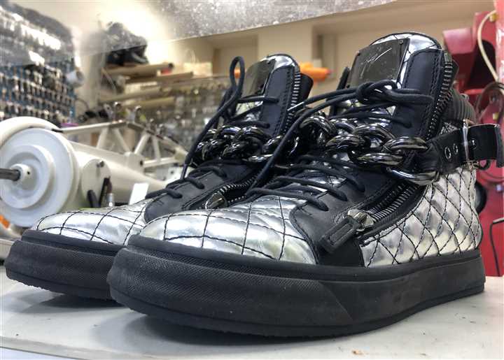 ザノッティの減りすぎたカカト修理とソール補強、4