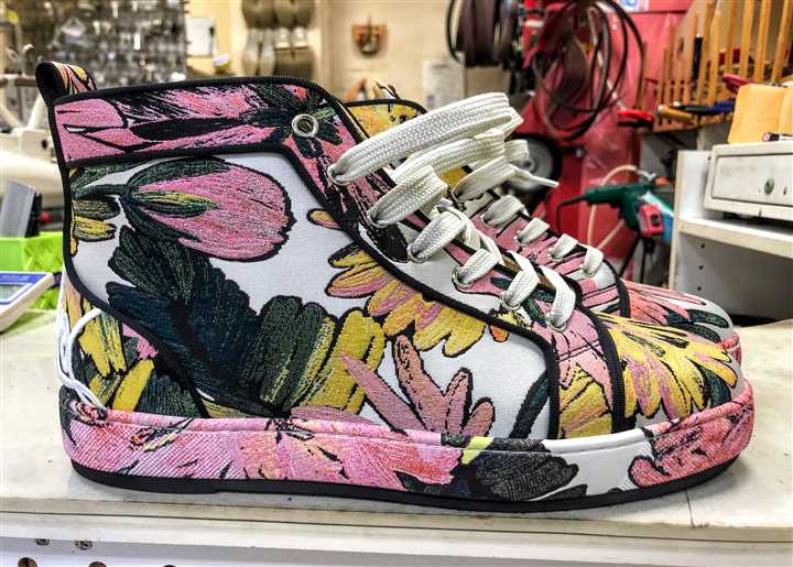 大阪でルブタンのソール補強修理、4