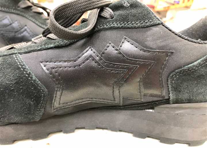 �A�g�����e�B�b�N�X�^�[�Y�̃T�C�h�̃X�^�[�\�ւ��C���A1