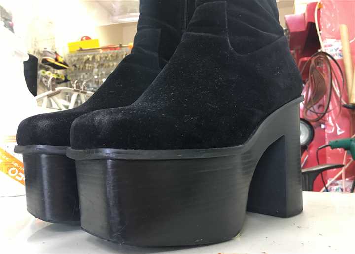 ����u�[�c������J�b�g�ŒႭ���܂����A3