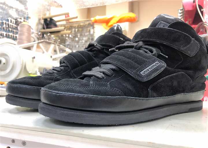 ���C�E���B�g���̃X�j�[�J�[�I�[���\�[�������C���A2