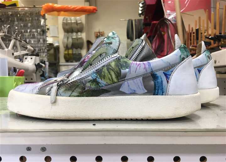 ジュゼッペ・ザノッティのスニーカー修理、3