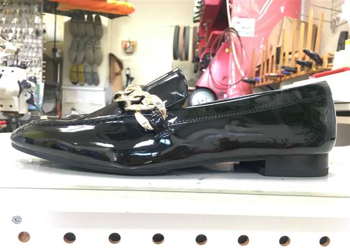 ���[�t�@�[�̒�̏C���A4