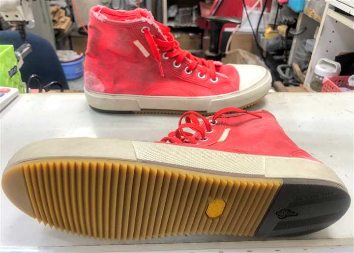 �o�����V�A�K�̃X�j�[�J�[�\�[���⋭�A1