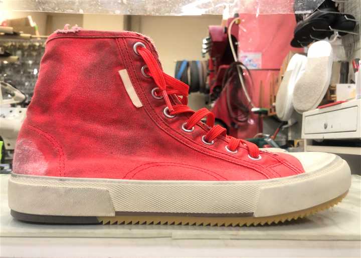 �o�����V�A�K�̃X�j�[�J�[�\�[���⋭�A4