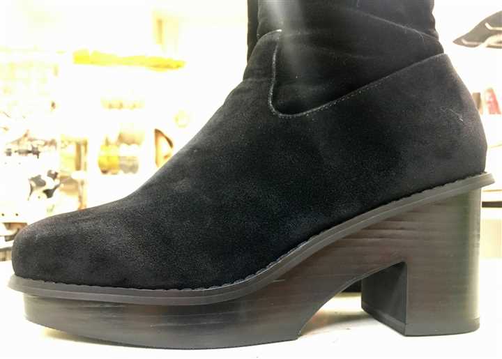 ����u�[�c�̌���J�b�g�A4