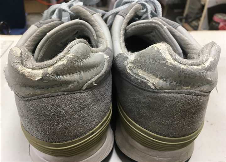 �j���[�o�����X1400�̍�����v���v�œ\�ւ��A2