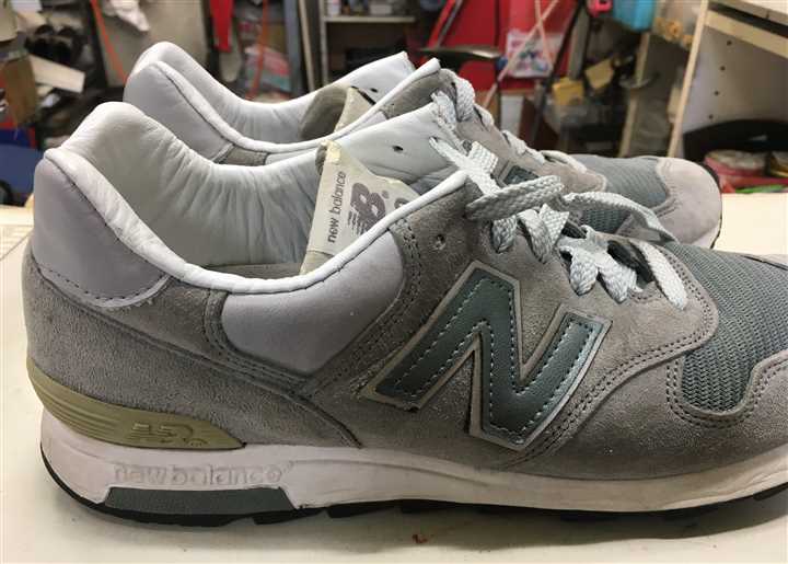 �j���[�o�����X1400�̍�����v���v�œ\�ւ��A4