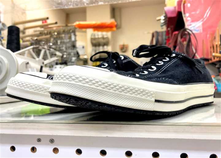 コンバースの底にスカルソール、2