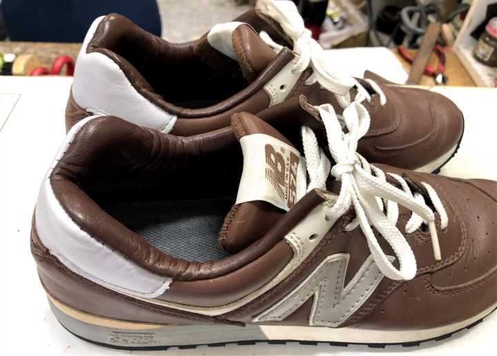 �j���[�o�����X576�̃��t���N�^�ƃq�[���J�E���^�C���A3