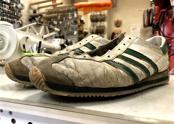 adidas�J���g���[�̃\�[���\�ւ��C���A2