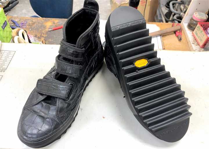 ���t�E�V�����Y�̃X�j�[�J�[���V���[�N�\�[���ŕ⋭�A2