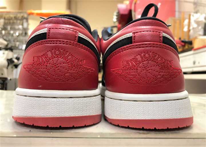 ヒールチップでナイキのカカトを修理、5